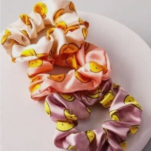 Cute Smiley Face Scrunchies Set - Cream, Pink, Purple
